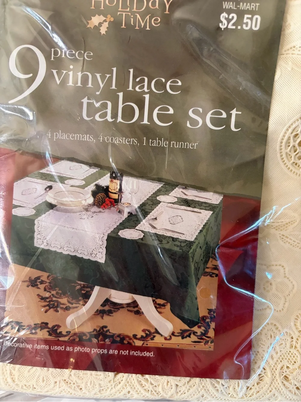 9 Piece Holiday Time Vinyl Lace Table Set New Made in Taiwan